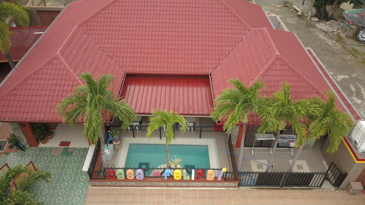 Casa Felipa Hotel Laoag Buitenkant foto