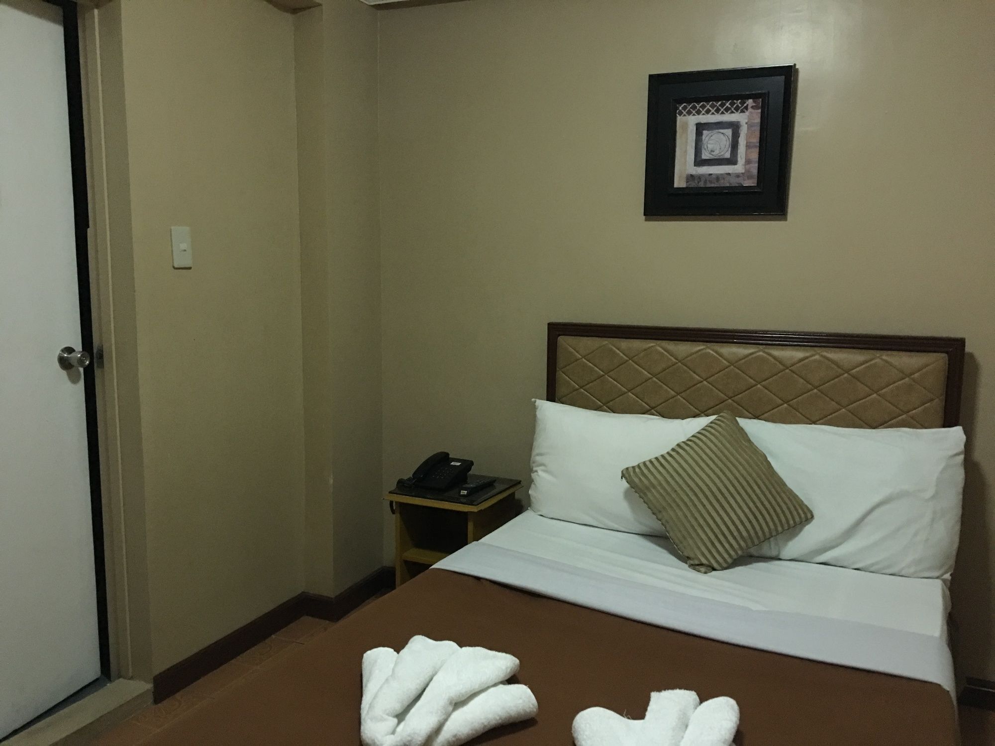 Casa Felipa Hotel Laoag Buitenkant foto
