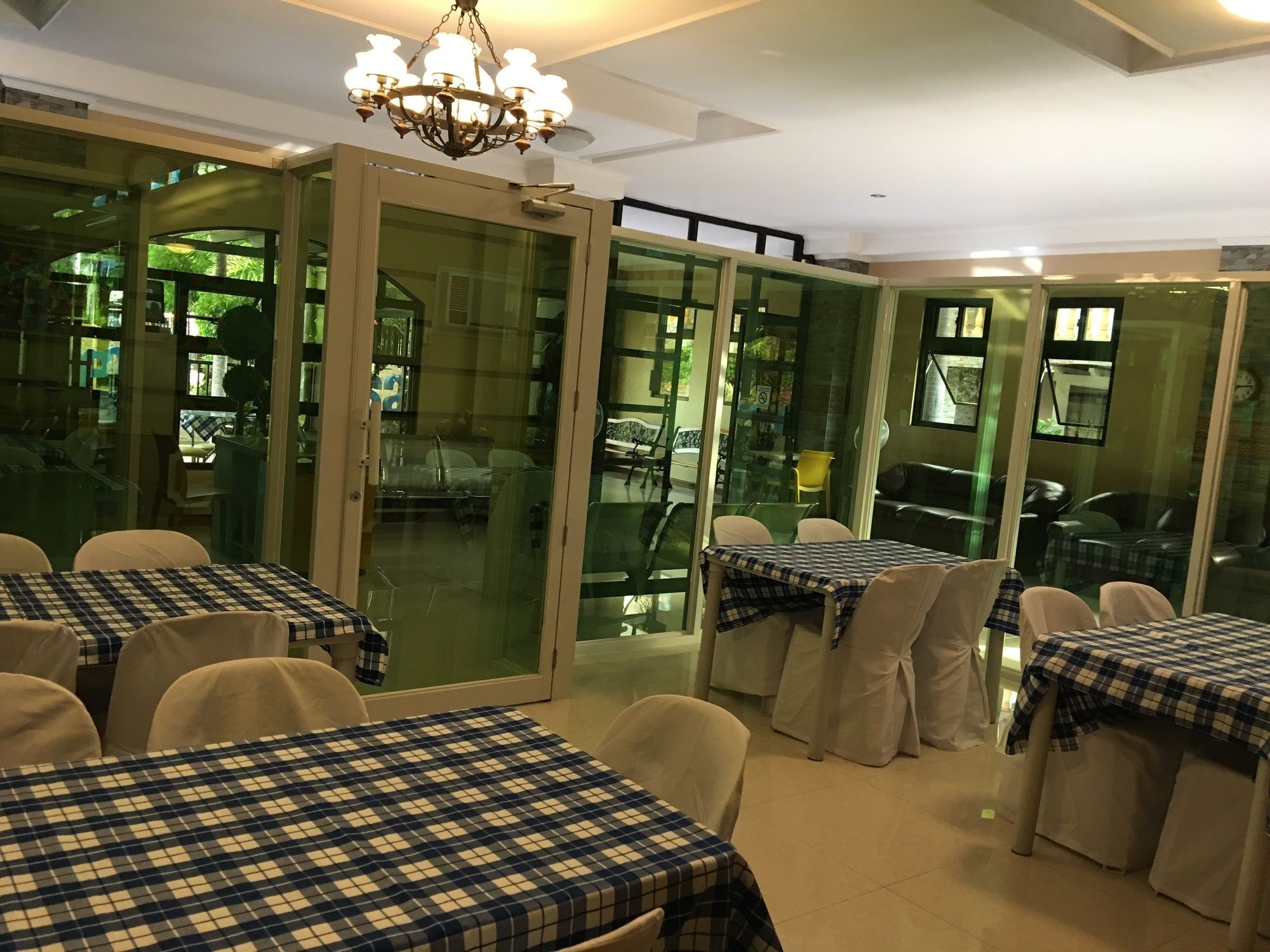 Casa Felipa Hotel Laoag Buitenkant foto