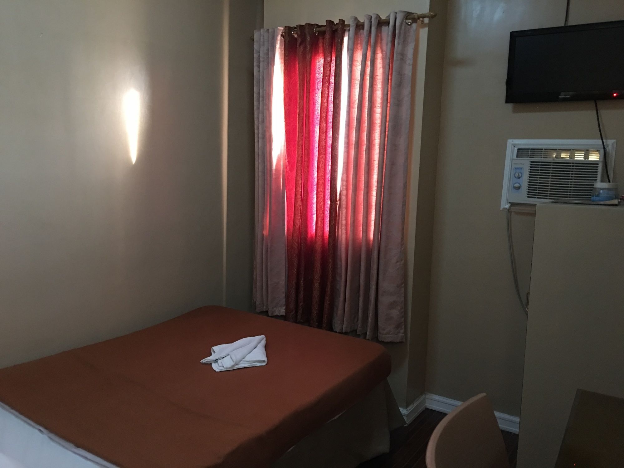 Casa Felipa Hotel Laoag Buitenkant foto