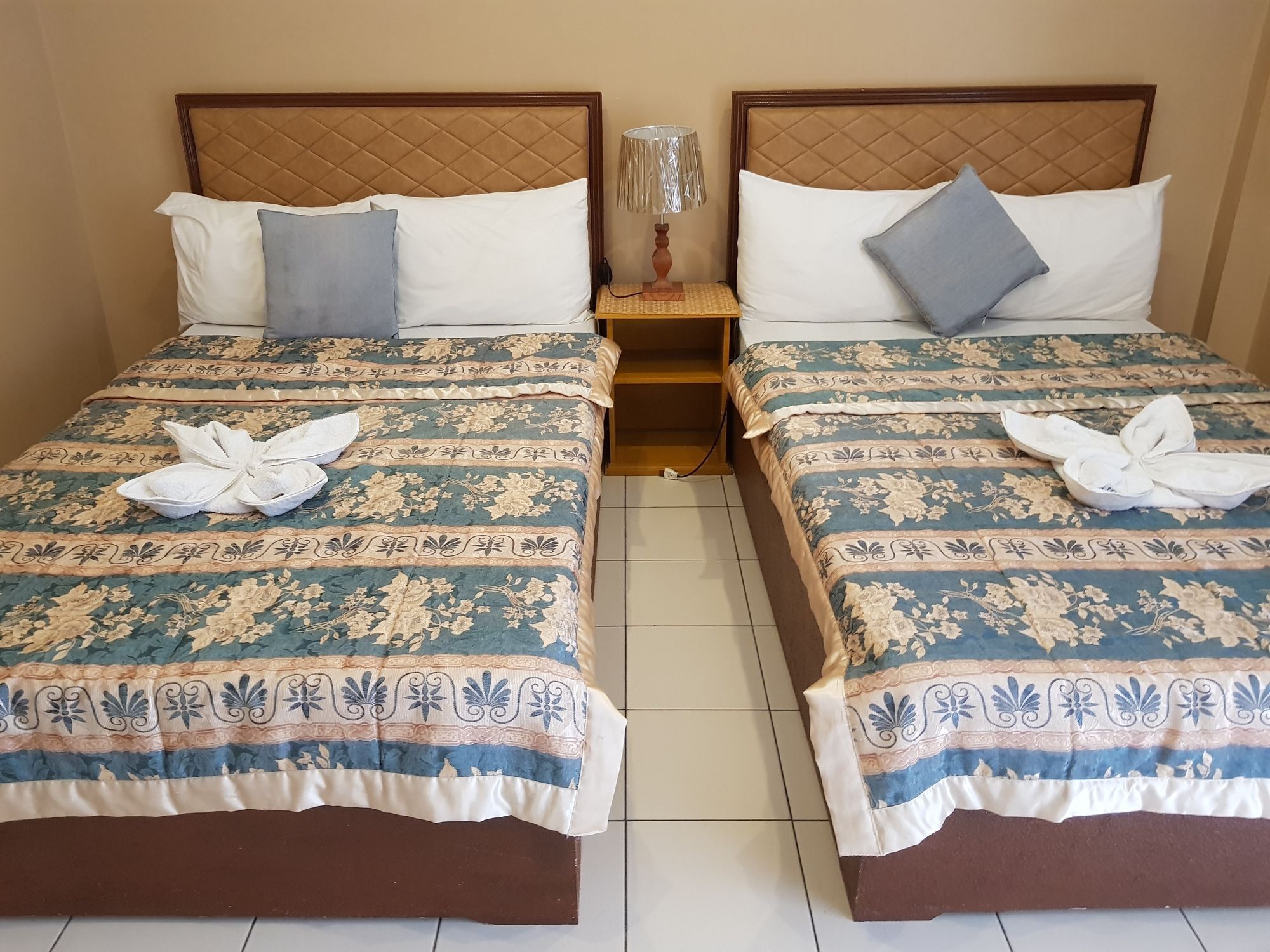 Casa Felipa Hotel Laoag Buitenkant foto