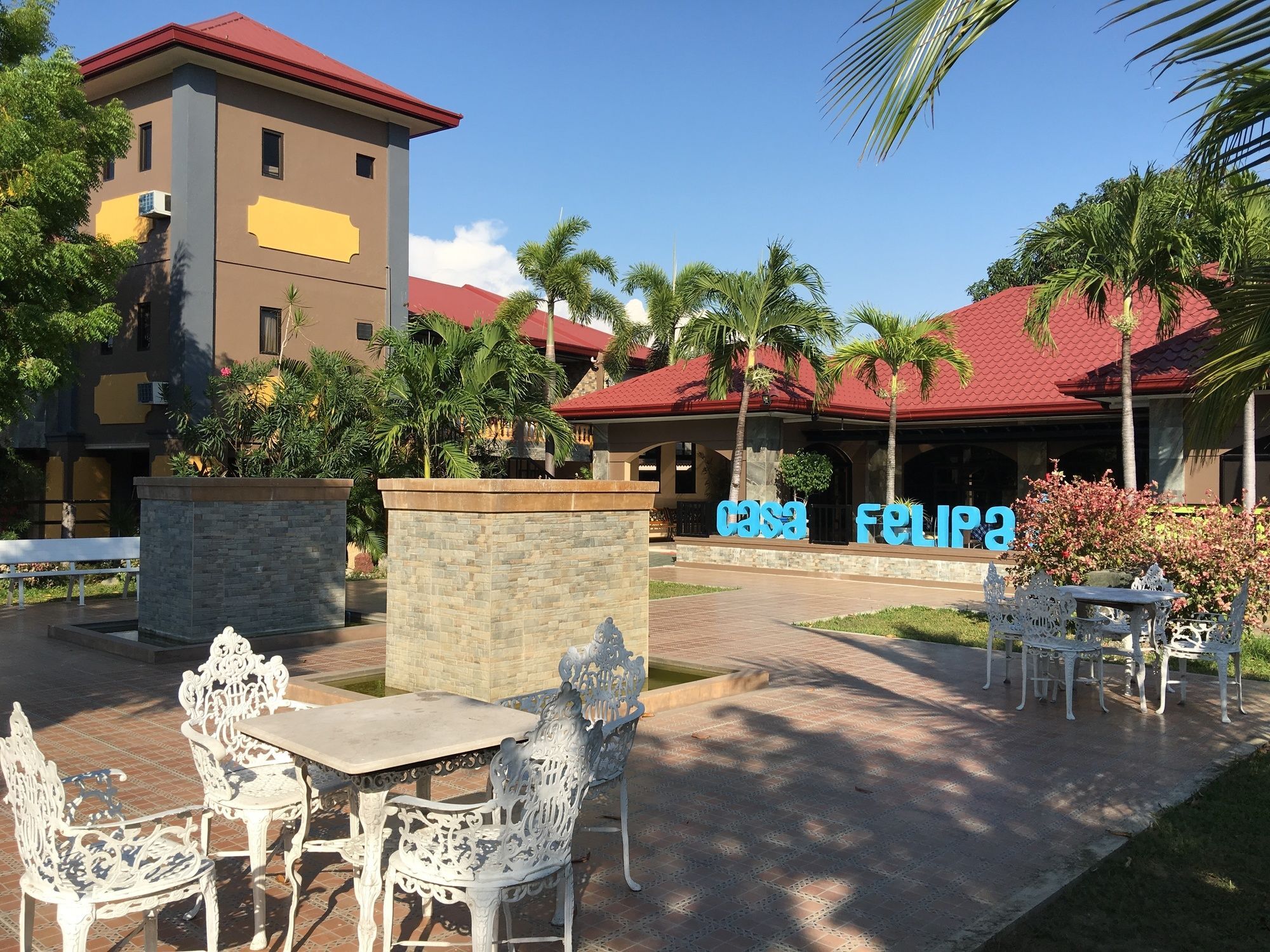 Casa Felipa Hotel Laoag Buitenkant foto